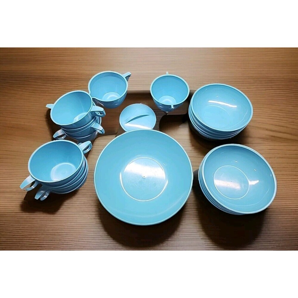Vintage Plastic Blue Unbrand Plates Cups Bowls Cream Sugar Lot of 20 Pieces